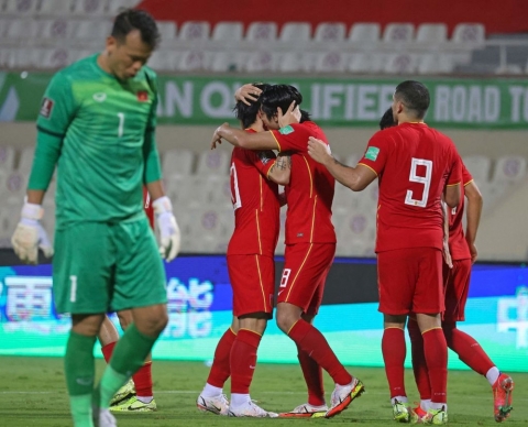 Đội tuyển Việt Nam thua liền 5 trận, là “cái ngưỡng” hay là tại VAR? - Ảnh 8.