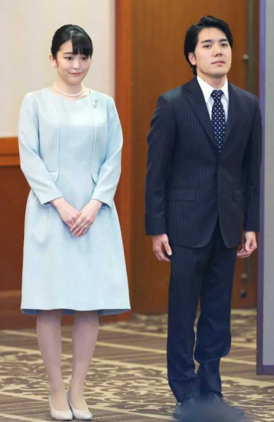 Công chúa Nhật Bản cùng chồng chính thức ra mắt công chúng và truyền thông, bày tỏ tình yêu mãnh liệt dành cho nhau - Ảnh 2.