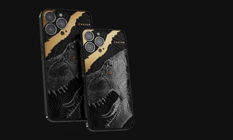 iPhone 13 Pro giá 1,1 tỷ đồng có mảnh răng khủng long gây sốc - Ảnh 2.