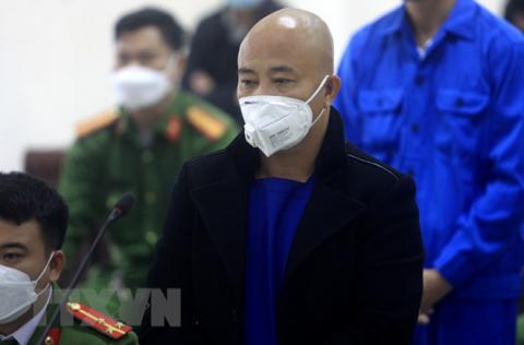 Tiến trắng tố bố mẹ nuôi bất nhân, muốn dứt tình, xanh chín luôn với Đường Nhuệ - Ảnh 4. Tiến trắng tố bố mẹ nuôi bất nhân, muốn dứt tình, xanh chín luôn với Đường Nhuệ - Ảnh 4.