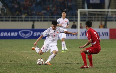 NÓNG: Thầy Park bổ sung gấp Ronaldo Việt Nam lên tuyển, tính kế sau tin dữ vì Covid-19 - Ảnh 1.