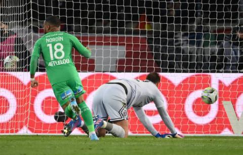 Mbappe và Messi tỏa sáng, PSG độc chiếm ngôi đầu Ligue 1 - Ảnh 2. Mbappe và Messi tỏa sáng, PSG độc chiếm ngôi đầu Ligue 1 - Ảnh 2.