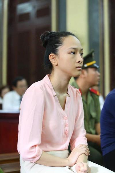 Nhan sắc tuổi 35 của hoa hậu Trương Hồ Phương Nga - Ảnh 4. Nhan sắc tuổi 35 của hoa hậu Trương Hồ Phương Nga - Ảnh 4.