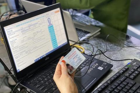 Nhiều chính sách quan trọng có hiệu lực bắt đầu từ 1/8: Quy định mới lãi suất tiền gửi, thuê bao di động phải xác thực cơ sở dữ liệu dân cư - Ảnh 3. Nhiều chính sách quan trọng có hiệu lực bắt đầu từ 1/8: Quy định mới lãi suất tiền gửi, thuê bao di động phải xác thực cơ sở dữ liệu dân cư - Ảnh 3.