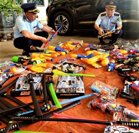 Đồ chơi bạo lực 