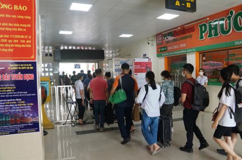 Thi thoảng mới có đoàn khách vào xe giường nằm đề đi tuyến đường dài