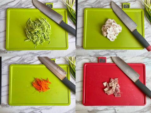 Dùng lò vi sóng làm trứng cuộn thịt rau củ vừa ngon vừa đẹp chỉ trong nháy mắt - Ảnh 1.