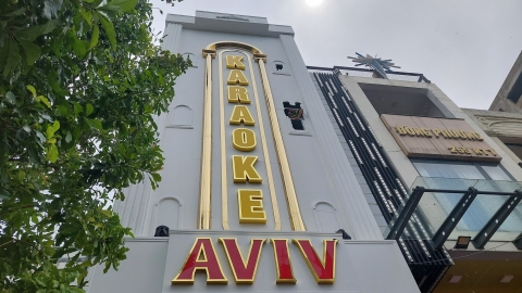 Cháy quán karaoke tại Đà Nẵng - Ảnh 1.