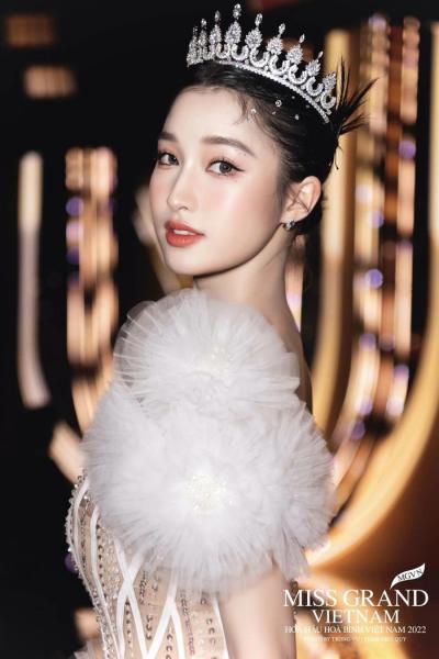 a-hau-phuong-nhi-bat-mi-chu-trinh-skincare-don-gian-giup-da-phat-sang-96a108