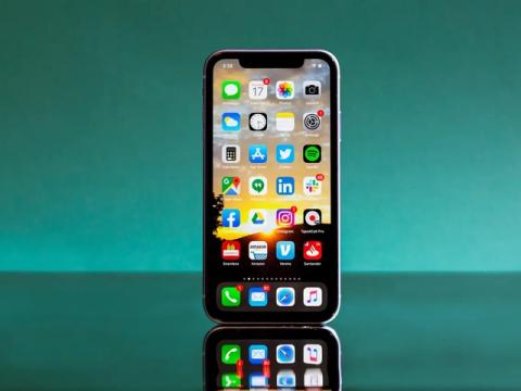 Người dùng iPhone có thể bị nghe lén mà không hay biết - Ảnh 1. Người dùng iPhone có thể bị nghe lén mà không hay biết - Ảnh 1.