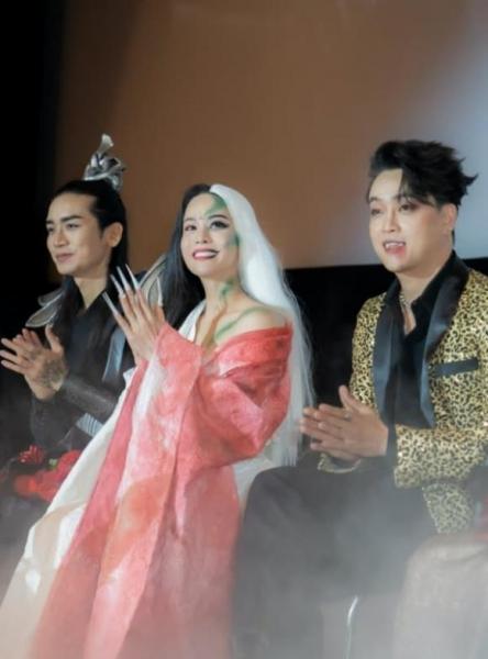 nhat-kim-anh-lan-dau-len-tieng-ve-tin-don-22cach-mat22-titi-bi-bb-tran-22to22-gai-dong-canh-nong-7-ngoisaovn-w600-h810