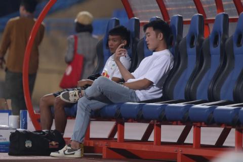 HAGL tuột dốc sau mùa giải thành công rực rỡ, chìa khóa nằm ở Công Phượng, Văn Toàn? - Ảnh 2.