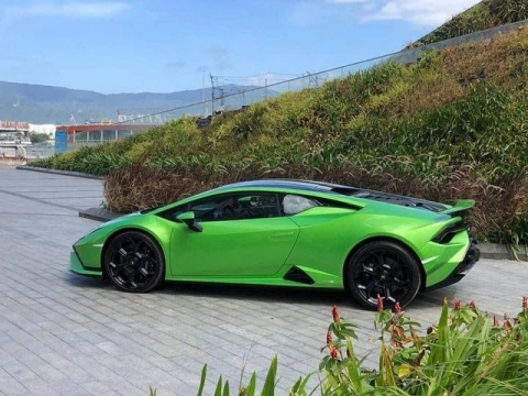 Loạt Lamborghini Huracan bản đặc biệt về Việt Nam trước khi bị khai tử - Ảnh 1.