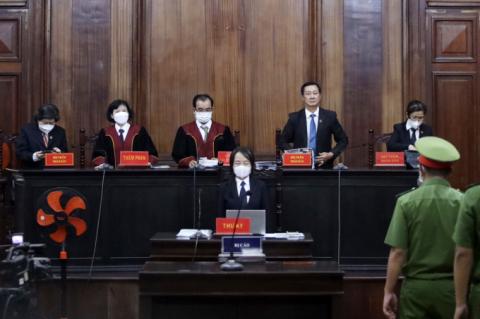 Vụ bé gái 8 tuổi bị bạo hành dẫn đến tử vong: Nguyễn Võ Quỳnh Trang bị tuyên án tử hình - Ảnh 1. Vụ bé gái 8 tuổi bị bạo hành dẫn đến tử vong: Nguyễn Võ Quỳnh Trang bị tuyên án tử hình - Ảnh 1.