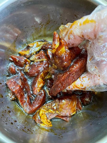 Tự làm thịt bò khô bằng nồi chiên không dầu chuẩn ngon đón Tết - Ảnh 2. Tự làm thịt bò khô bằng nồi chiên không dầu chuẩn ngon đón Tết - Ảnh 2.