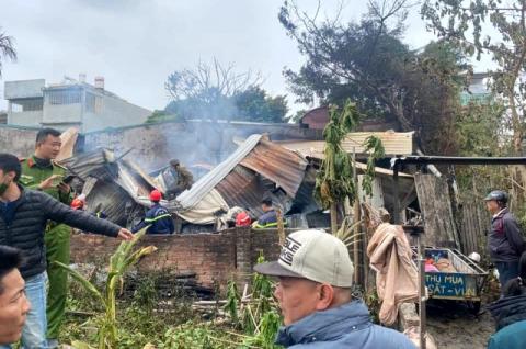 Tội ác man rợ và lời khai gian dối gã chồng hờ dùng xăng phóng hỏa giết vợ cùng vợ chồng hàng xóm - Ảnh 1. Tội ác man rợ và lời khai gian dối gã chồng hờ dùng xăng phóng hỏa giết vợ cùng vợ chồng hàng xóm - Ảnh 1.