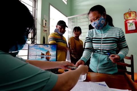 30 tỷ đồng sẽ được chi để hỗ trợ người lao động gặp khó khăn dịp Tết - Ảnh 1. 30 tỷ đồng sẽ được chi để hỗ trợ người lao động gặp khó khăn dịp Tết - Ảnh 1.