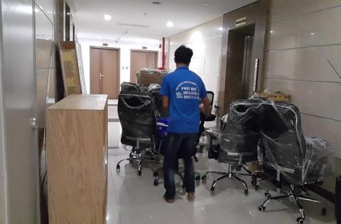 chuyển nhà trời mưa