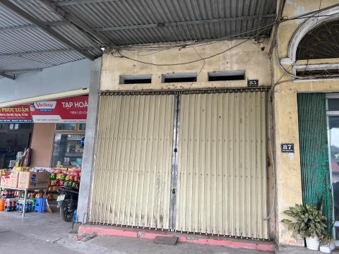 Vụ bé trai 17 tháng tuổi tử vong: Cô giáo khai đạp vào ngực, dẫm vào đầu nạn nhân - Ảnh 2.