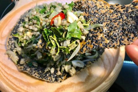 Báo Ấn Độ chia sẻ cách thưởng thực ẩm thực như dân địa phương tại TP. Hồ Chí Minh - Ảnh 2. Báo Ấn Độ chia sẻ cách thưởng thực ẩm thực như dân địa phương tại TP. Hồ Chí Minh - Ảnh 2.