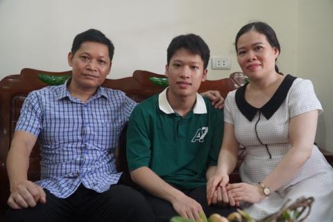 Không đi học thêm, không học trường top, nam sinh Thanh Hóa vẫn trở thành thủ khoa khối B toàn quốc: Không đi học thêm, không học trường top, nam sinh Thanh Hóa vẫn trở thành thủ khoa khối B toàn quốc: