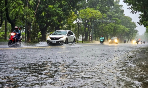 Người dân thành phố Huế 