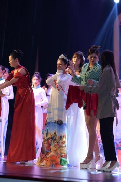  Hồ Yến Nhi - Á Khôi 2 Hoa khôi Áo dài Việt Nam 2022 là ai?  - Ảnh 1.