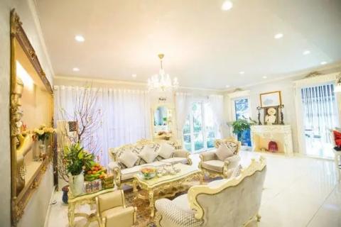 Nữ đại gia U45 vẫn chưa muốn lấy chồng, từng kiếm nhiều tiền đến nỗi chẳng buồn đếm, sống kín tiếng trong dinh thự 600m2 - Ảnh 9.