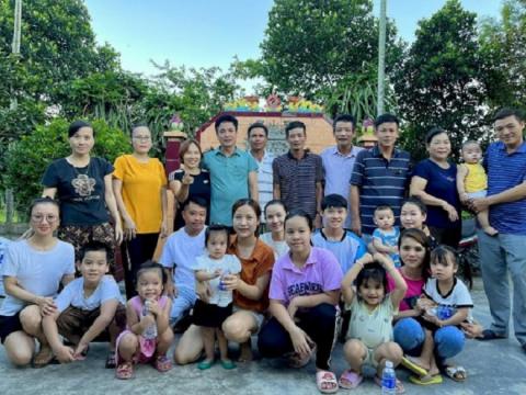 Người đàn ông mất tích 39 năm đoàn tụ với gia đình trong nước mắt nhờ cuộc điện thoại định mệnh - Ảnh 1.