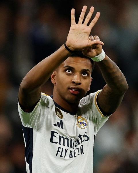 Rodrygo có trận thứ 5 liên tiếp ghi bàn