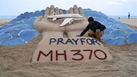  Chuyến bay MH370 của hãng hàng không Malaysia Airlines biến mất hôm 8-3-2014 để lại nhiều bí ẩn chưa được giải đáp. Ảnh: REUTERS 