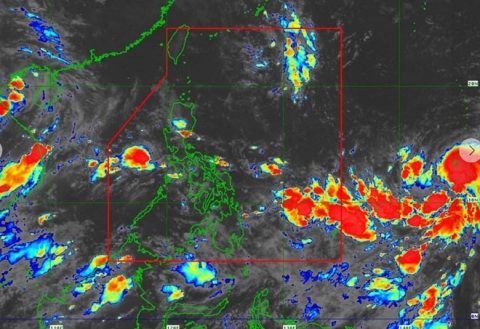 Áp thấp gần Philippines mạnh lên thành bão Bebinca. Ảnh: PAGASA