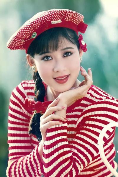 cuoc-tinh-cay-dang-cua-22nu-hoang-anh-lich22-va-toi-pham-bi-fbi-truy-na-1-ngoisaovn-w645-h968 4
