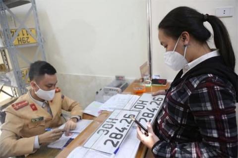 quy-dinh-moi-ve-su-dung-bien-so-xe-khi-tham-gia-giao-thong-hang-trieu-tai-xe-can-nam-ro (1).jpg 0 quy-dinh-moi-ve-su-dung-bien-so-xe-khi-tham-gia-giao-thong-hang-trieu-tai-xe-can-nam-ro (1).jpg 0