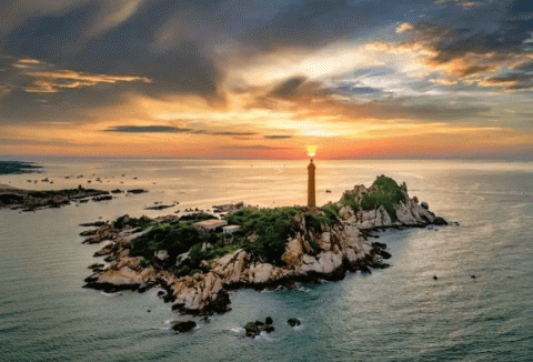 Ngọn hải đăng cao nhất Việt Nam chính thức được xếp hạng Di tích lịch sử cấp tỉnh 0