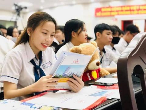 ngành học hot  0
