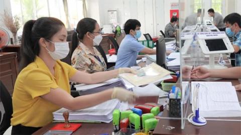 quy-dinh-moi-nhat-ve-tuyen-dung-cong-chuc-ap-dung-tu-ngay-1-7-2025 (1).jpg 0