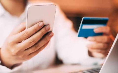 tin-vui-hang-loat-ngan-hang-lon-ra-mat-tinh-nang-moi-ngan-chan-lua-dao-ngay-tu-buoc-chuyen-tien.jpg 0