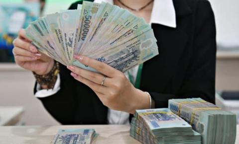 3-nguoi-lao-dong-nhan-tien-luong-khi-lam-viec-nay-2.jpg 1