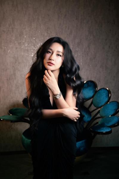 Ngoại hình gây sốt của Mai Phương Thuý trong dịp kỷ niệm 19 năm đăng quang  (10).jpg 5