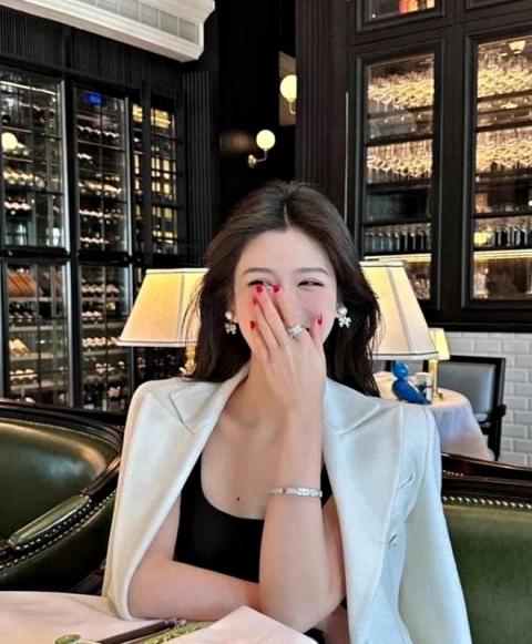 3-nguoi-gia-giau-2.jpg 1