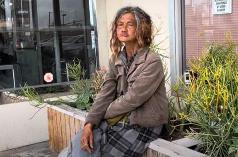 sao-nu-vbiz-boc-lua-van-nguoi-me-ca-thap-nien-80-90-nay-lang-thang-xin-an-o-my-5-ngoisaovn-w1020-h673 5 sao-nu-vbiz-boc-lua-van-nguoi-me-ca-thap-nien-80-90-nay-lang-thang-xin-an-o-my-5-ngoisaovn-w1020-h673 5