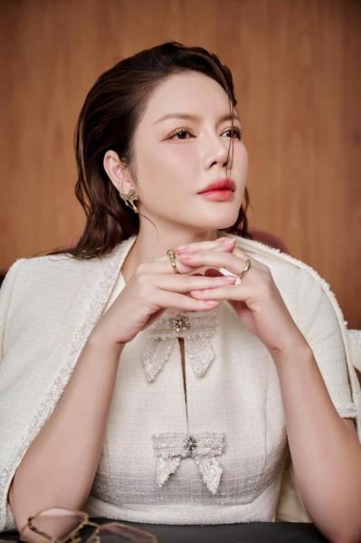 -ly-nha-ky-giau-toi-muc-nao-1-ngoisaovn-w1362-h2048 7