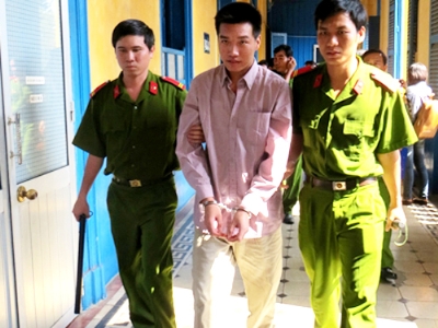 Những bà lão 'gần đất xa trời' còn bị hiếp dâm Những bà lão 'gần đất xa trời' còn bị hiếp dâm