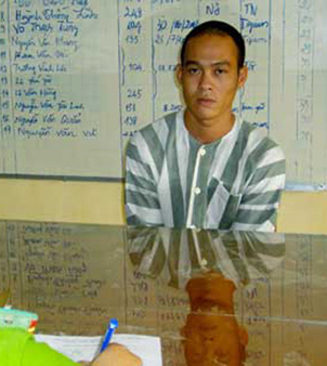 Những bà lão 'gần đất xa trời' còn bị hiếp dâm Những bà lão 'gần đất xa trời' còn bị hiếp dâm