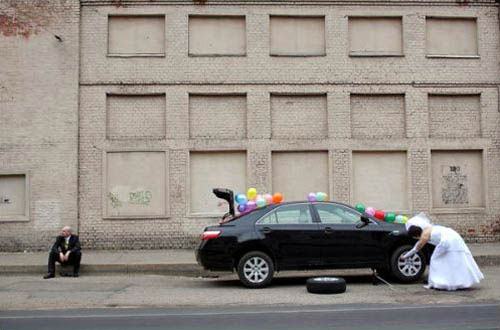 Ảnh cười bể bụng (P10): Những khoảnh khắc 'khó đỡ' trong đám cưới Ảnh cười bể bụng (P10): Những khoảnh khắc 'khó đỡ' trong đám cưới