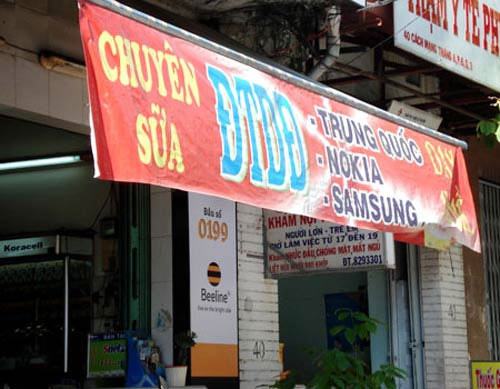 Ảnh cười bể bụng (P11): Biển quảng cáo độc chỉ có ở Việt Nam