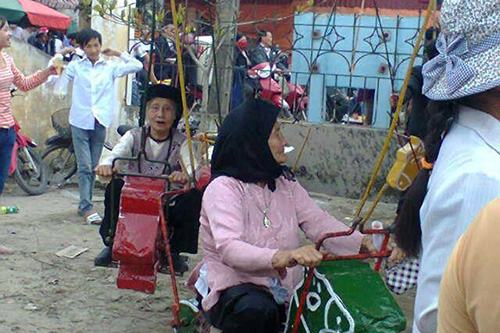 Ảnh cười bể bụng (P25): Những hình ảnh 'cực độc' ở Việt Nam
