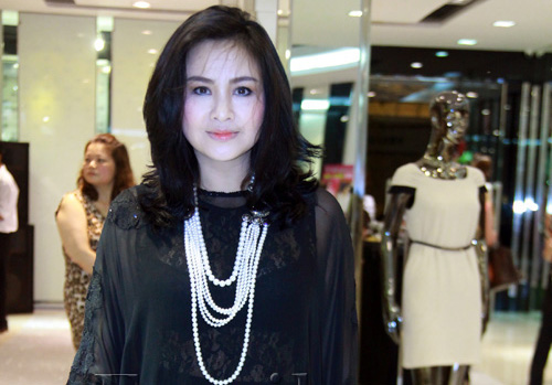 7 làn môi đẹp hút hồn của mỹ nhân Việt