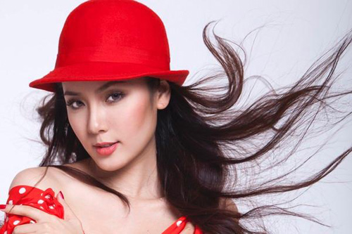 7 làn môi đẹp hút hồn của mỹ nhân Việt